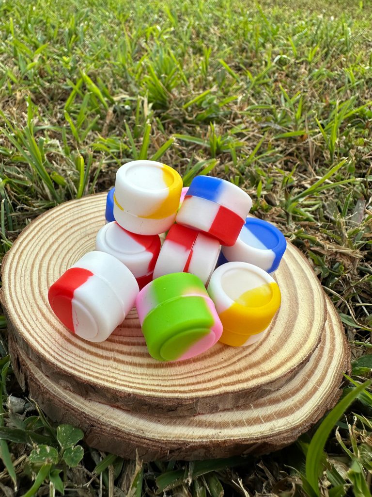 silicone tubs fo storing dabs